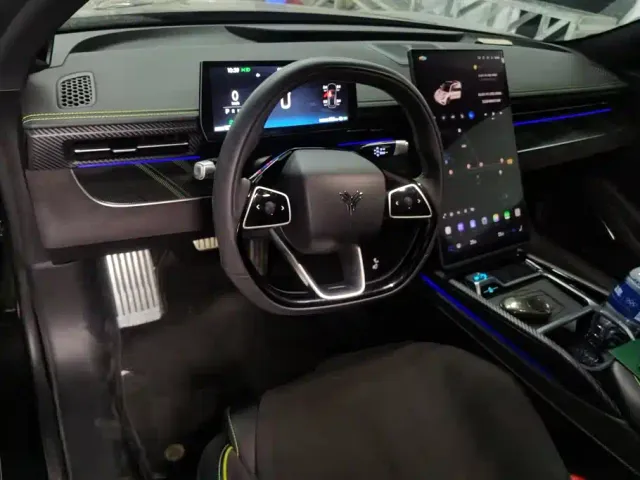 Hozon Neta GT — Фото автомобиля 12