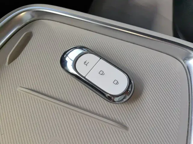 Leapmotor B10 — Фото автомобиля 8