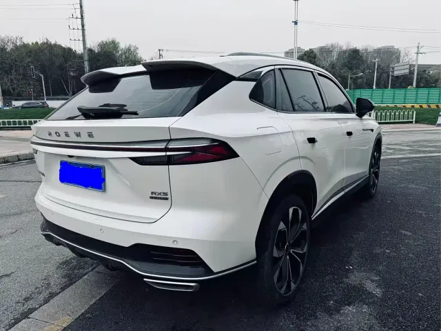 Roewe RX5 — Фото автомобиля 4