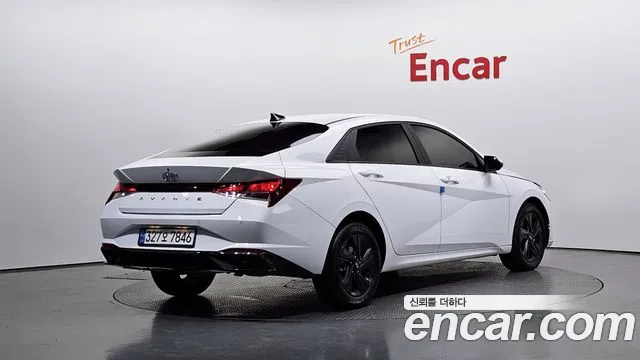 Hyundai AVANTE Avante (CN7) — Фото автомобиля 2