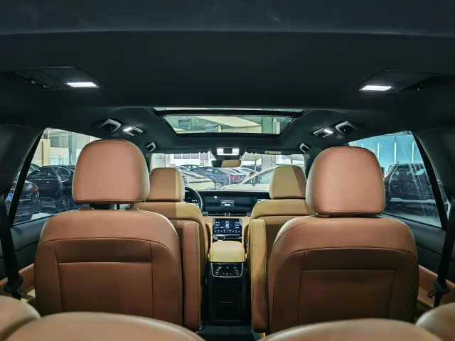 Li Auto ONE — Фото автомобиля 14