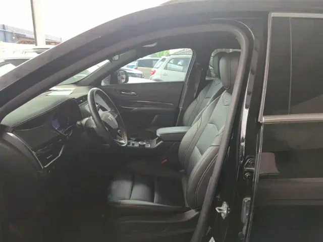 Cadillac XT4 — Фото автомобиля 14