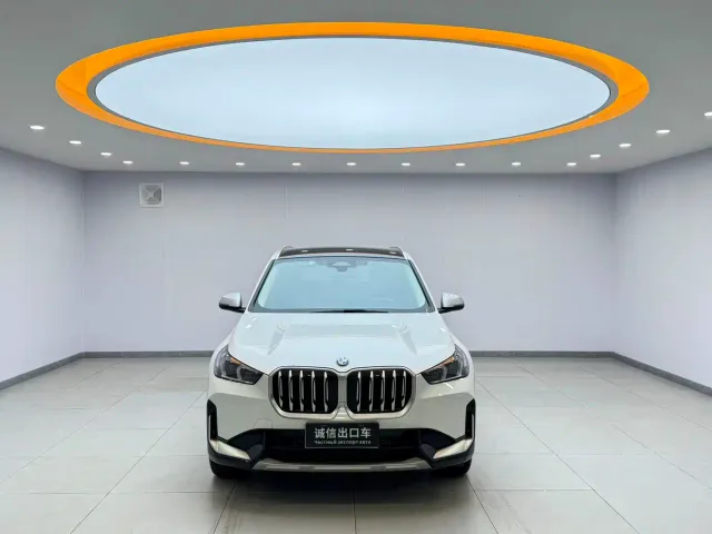 BMW X1 — Фото автомобиля 2