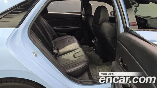 Hyundai Avante CN7 — Фото автомобиля 11