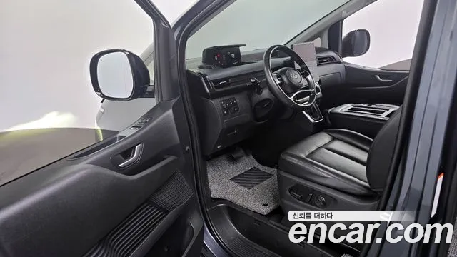 Hyundai Staria Staria 4WD Tourer 9 мест — Фото автомобиля 10