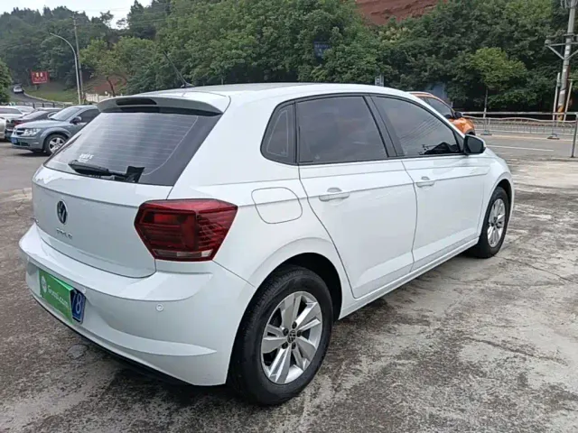 Volkswagen Polo — Фото автомобиля 6