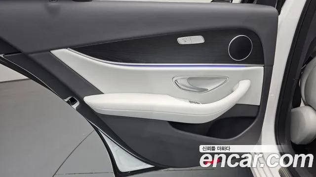 Mercedes-Benz E-Class W213 — Фото автомобиля 14