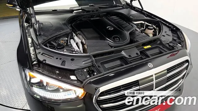 Mercedes-Benz S-Class — Фото автомобиля 4