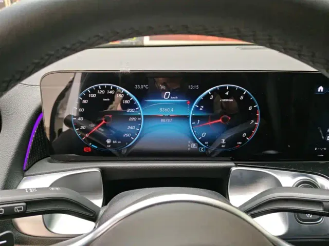 Mercedes-Benz GLB-Class — Фото автомобиля 10