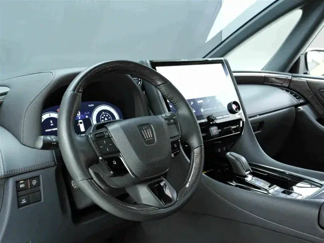 Toyota Vellfire — Фото автомобиля 7
