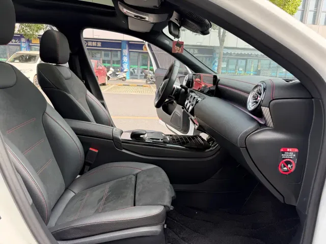 Mercedes-Benz A-Class — Фото автомобиля 13