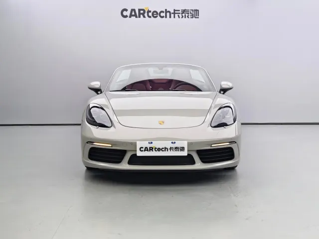 Porsche 718 — Фото автомобиля 15