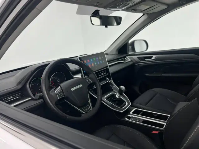 Haval M6 — Фото автомобиля 12