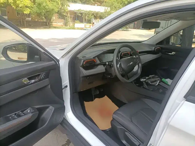 Dongfeng Yixuan GS — Фото автомобиля 15