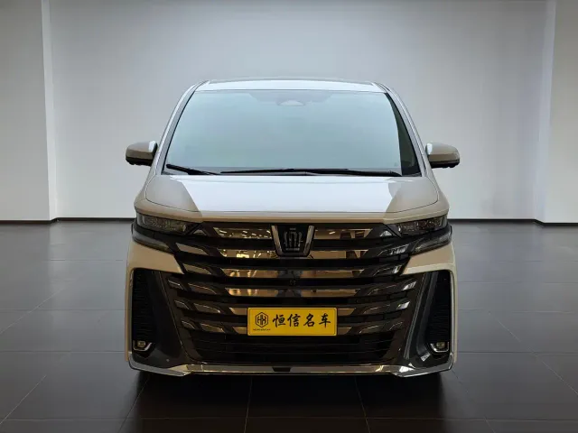 Toyota Vellfire — Фото автомобиля 2