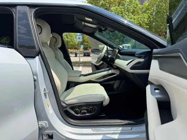 BYD Song L EV — Фото автомобиля 12