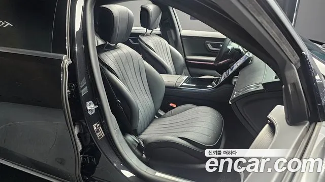 Mercedes-Benz S-Class S-класс W223 — Фото автомобиля 10