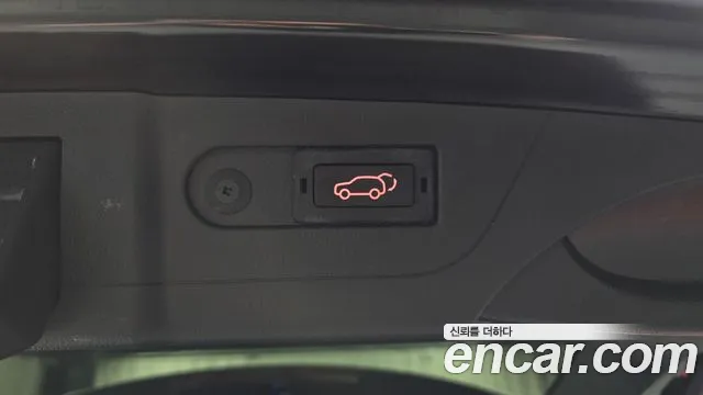 KG_Mobility_Ssangyong Rexton Rexton Arena Дизель 2.2 4WD — Фото автомобиля 30