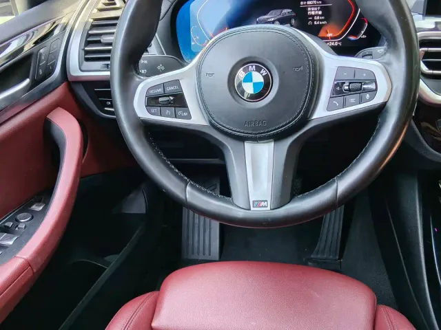 BMW X3 — Фото автомобиля 10