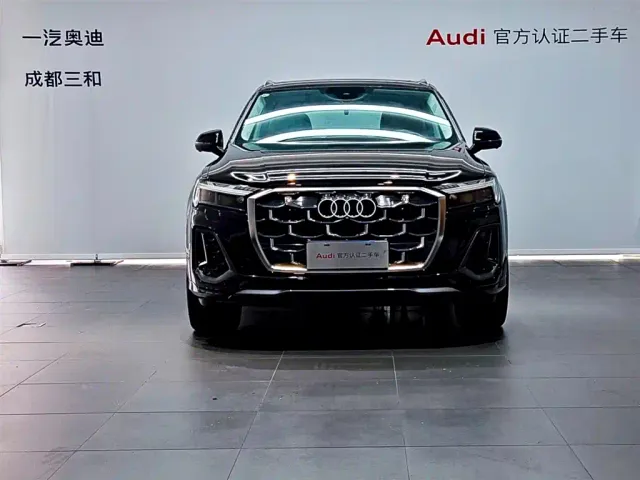 Audi Q7 — Фото автомобиля 2
