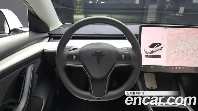 Tesla Model 3 — Фото автомобиля 19