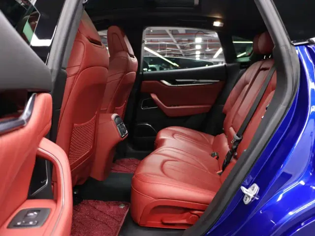 Maserati Levante — Фото автомобиля 19