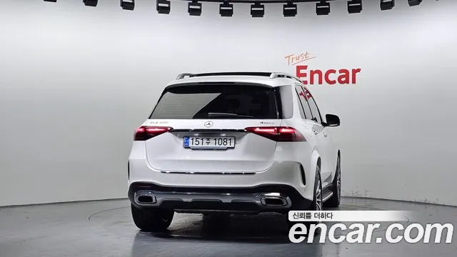 Mercedes-Benz GLE-Class — Фото автомобиля 4