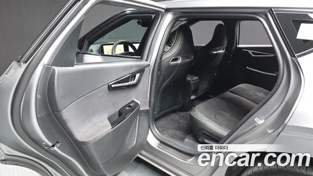 Kia EV6 — Фото автомобиля 22