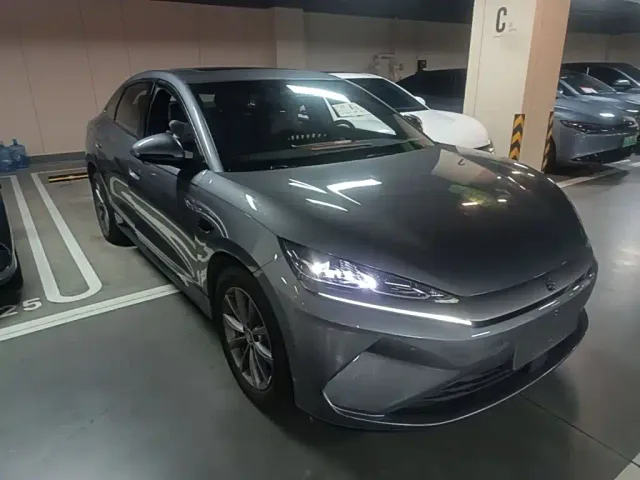 BYD Qin L — Фото автомобиля 3