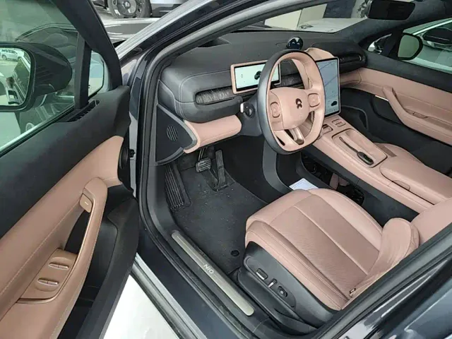 Nio EC6 — Фото автомобиля 11