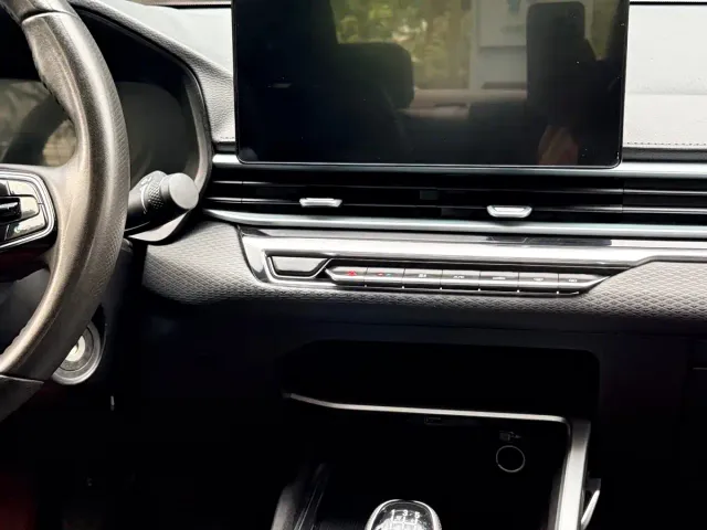 Geely Emgrand — Фото автомобиля 13