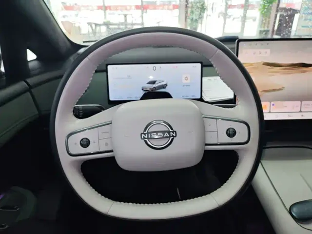 Nissan N7 — Фото автомобиля 9