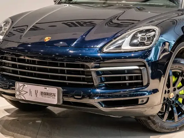 Porsche Cayenne — Фото автомобиля 21