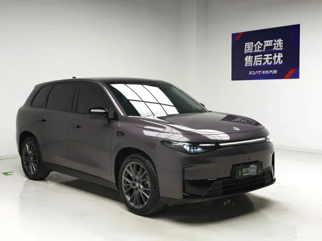 Leapmotor C10 — Фото автомобиля 3