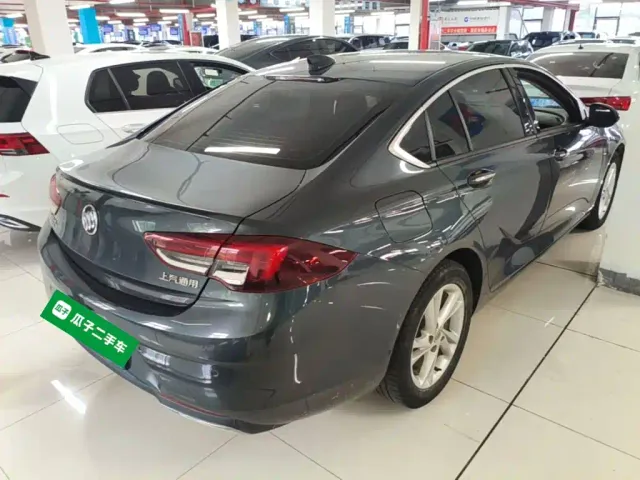 Buick Regal — Фото автомобиля 6
