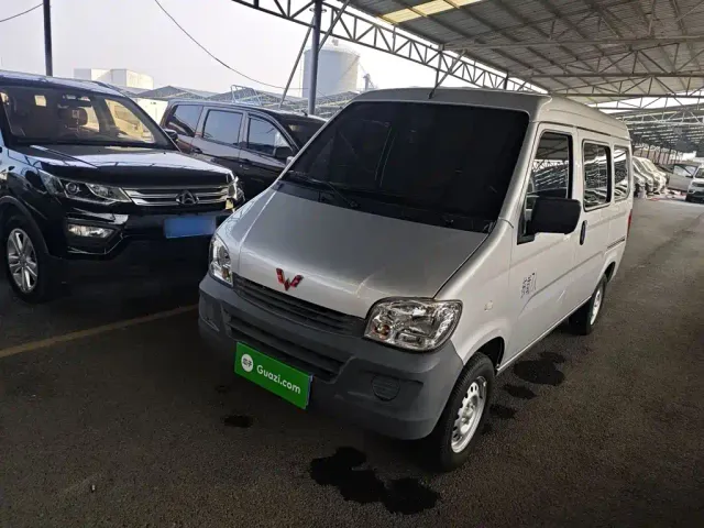 Фотография автомобиля — Wuling Zhiguang