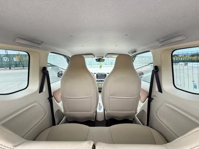 Wuling Hongguang Mini EV — Фото автомобиля 12