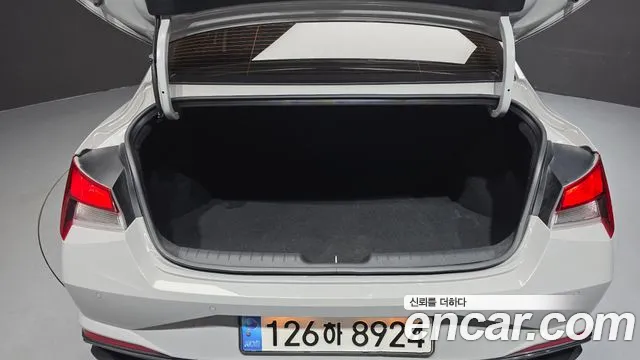Hyundai AVANTE Avante (CN7) — Фото автомобиля 20