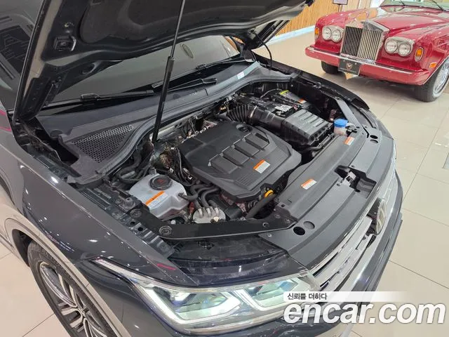 Volkswagen Tiguan — Фото автомобиля 3
