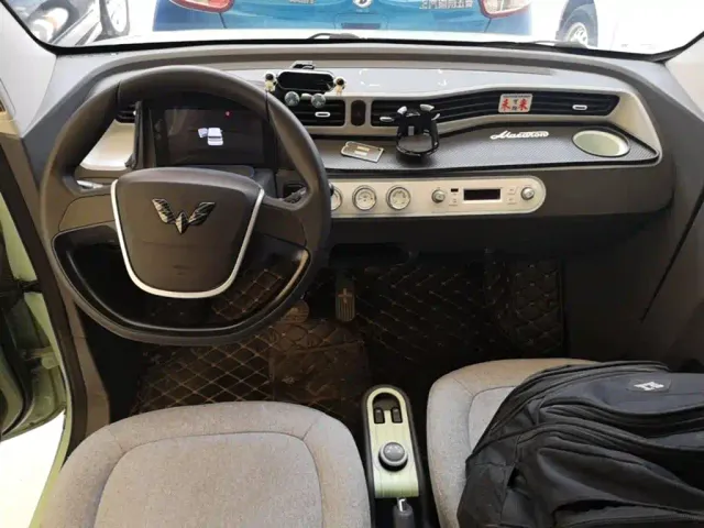 Wuling Hongguang Mini EV — Фото автомобиля 9