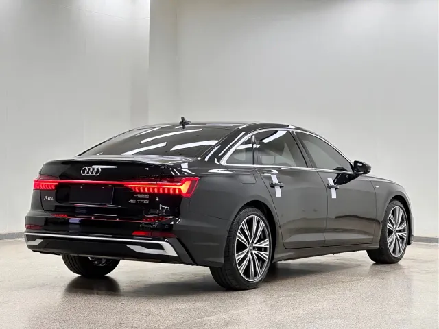 Audi A6L — Фото автомобиля 7