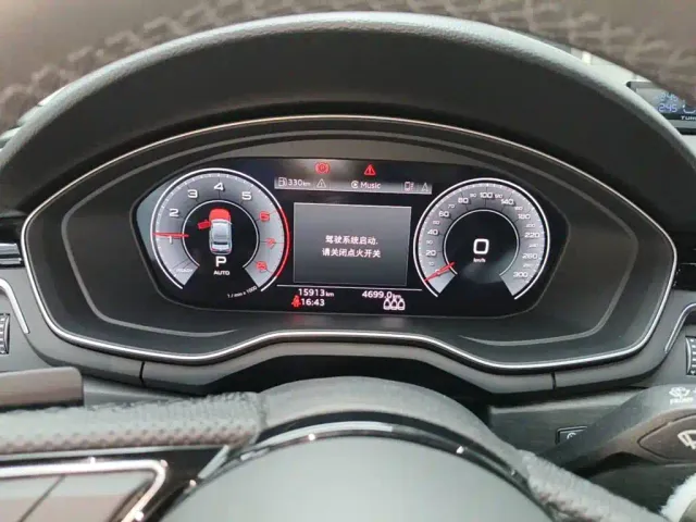 Audi A4L — Фото автомобиля 15