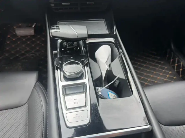 Changan Raeton Plus — Фото автомобиля 10