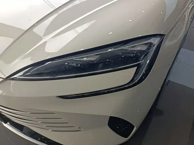 BYD Seal 07 DM-i — Фото автомобиля 23
