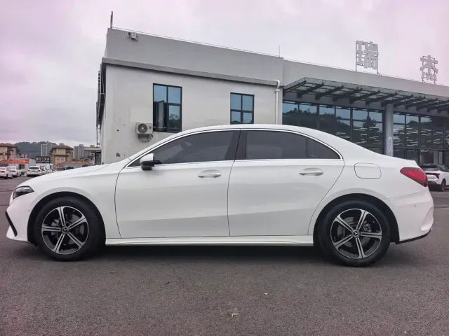 Mercedes-Benz A-Class — Фото автомобиля 4