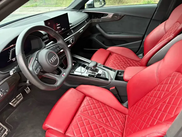 Audi S4 — Фото автомобиля 9