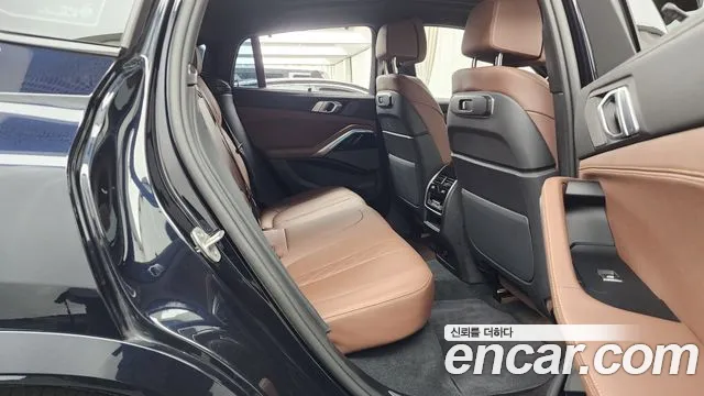 BMW X6 xDrive40i M Sport — Фото автомобиля 12