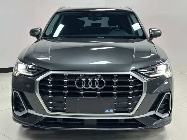 Audi Q3 — Фото автомобиля 2