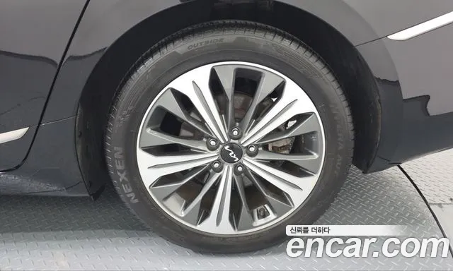 Kia K8 — Фото автомобиля 6