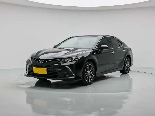Фотография автомобиля — Toyota Camry